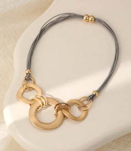 Silvia necklace gold