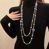 No5 and Black camellia chunky pearls necklace in Black