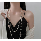 No5 and Black camellia chunky pearls necklace in Black