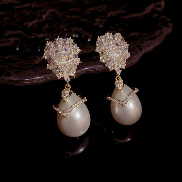 Pearl crystal drop earring