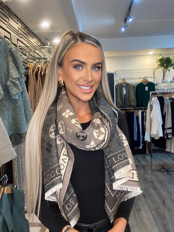 GREY REVERSIBLE SCARF