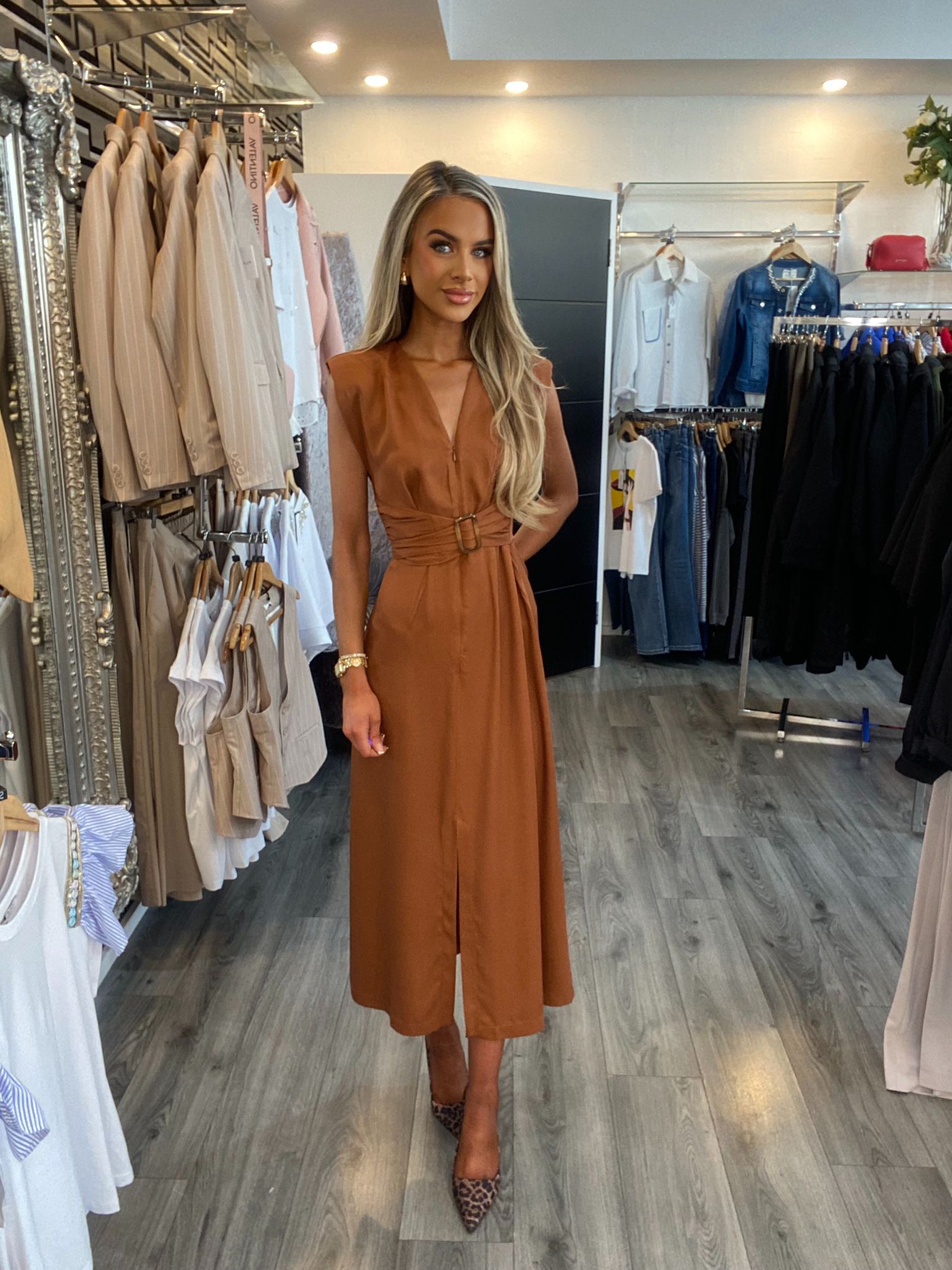 CLOSET LONDON BROWN MIDI A-LINE DRESS L's Boutique Magherafelt CLOSET LONDON BROWN MIDI A-LINE DRESS L's Boutique Magherafelt