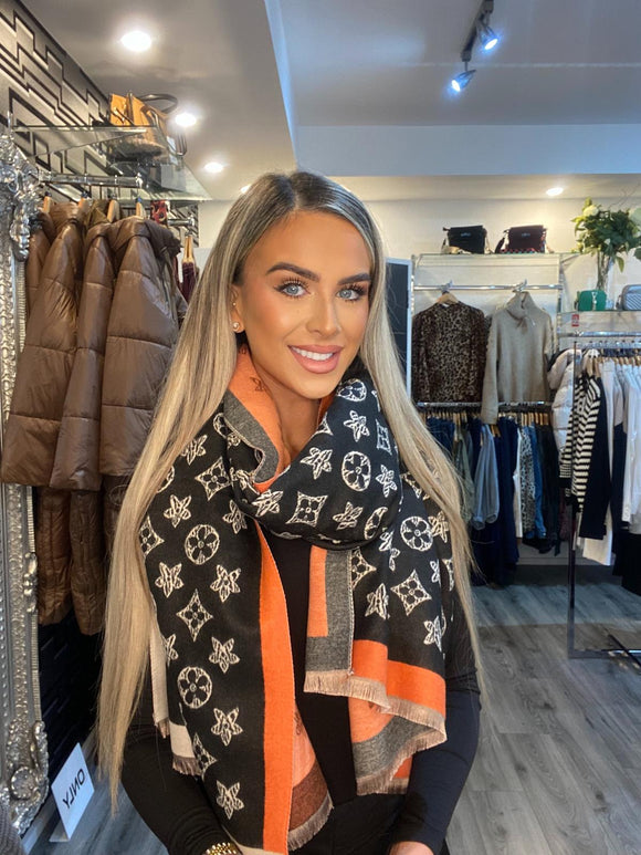 BLACK/ORANGE PRINT SCARF